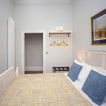 Stylish City Centre Apartment - באת' מראה חיצוני תמונה