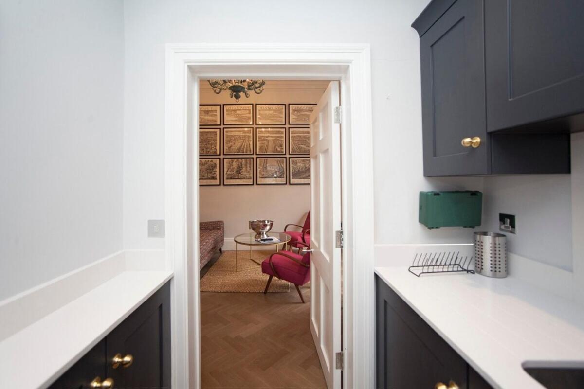 Stylish City Centre Apartment - באת' מראה חיצוני תמונה