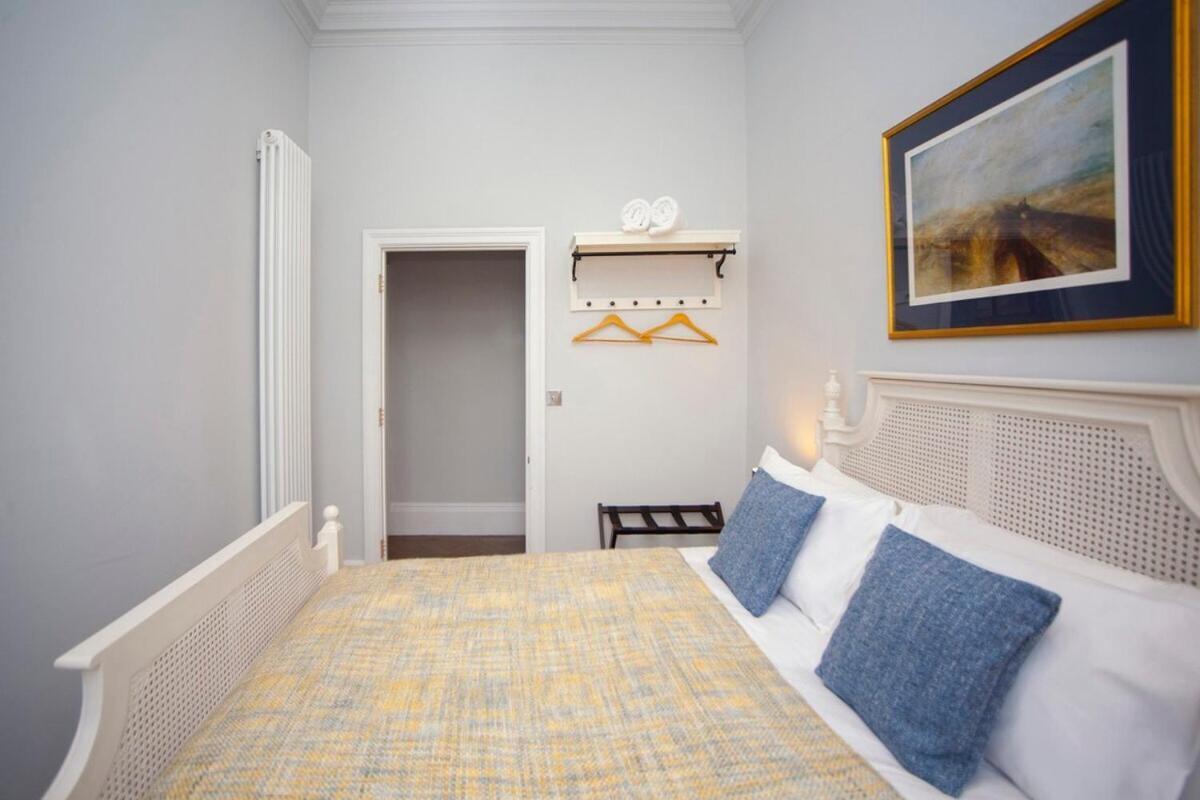 Stylish City Centre Apartment - באת' מראה חיצוני תמונה