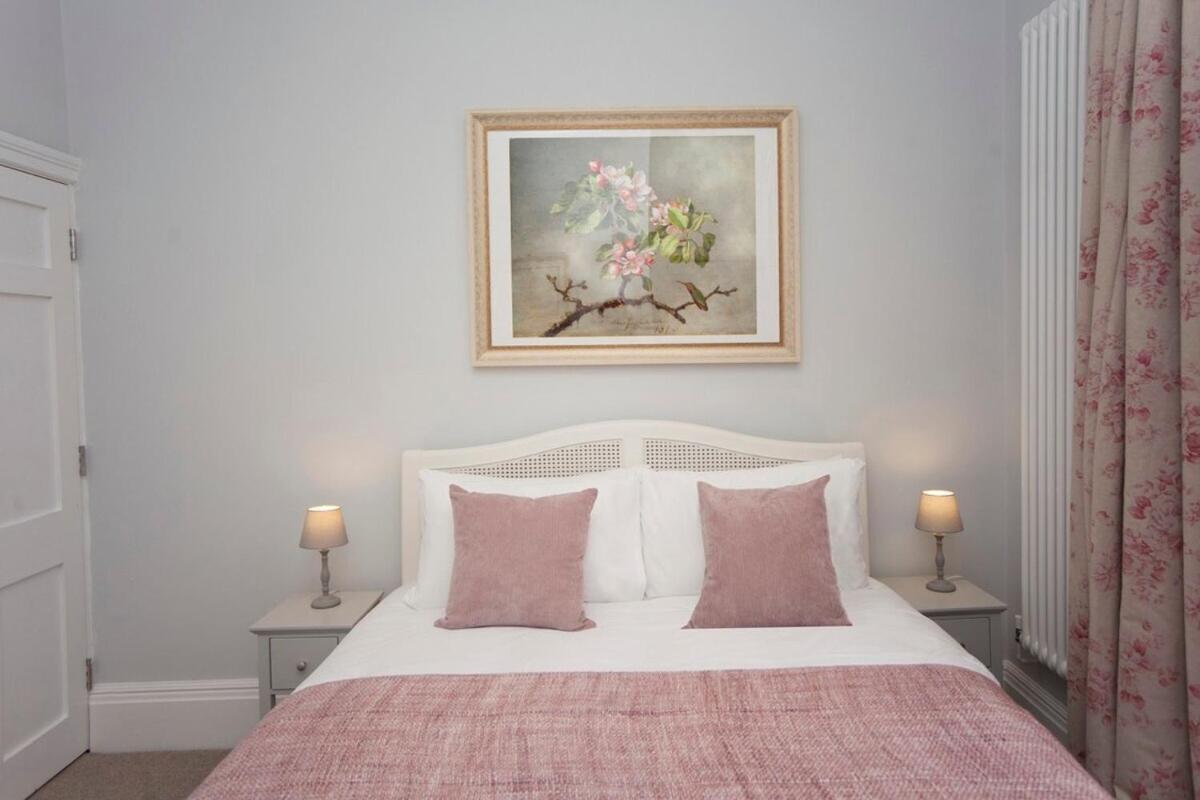 Stylish City Centre Apartment - באת' מראה חיצוני תמונה